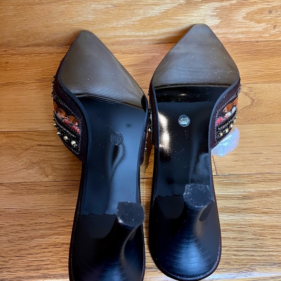 New Red Silk Sash Brown Pointed Heel with Beading - Picture 6 of 6